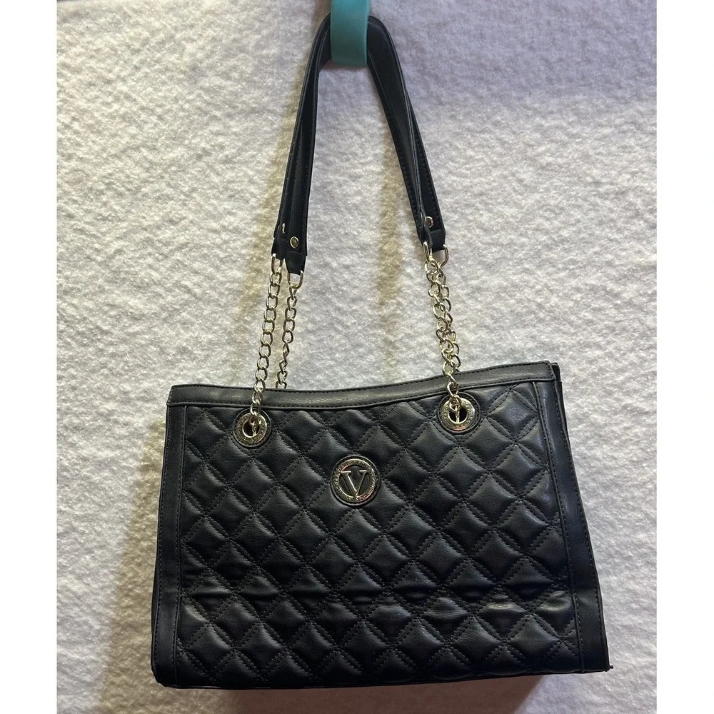 Vera‎ of New York Black Enya Quilt  Satchel Purse Style #VNF22722 Faux Leather